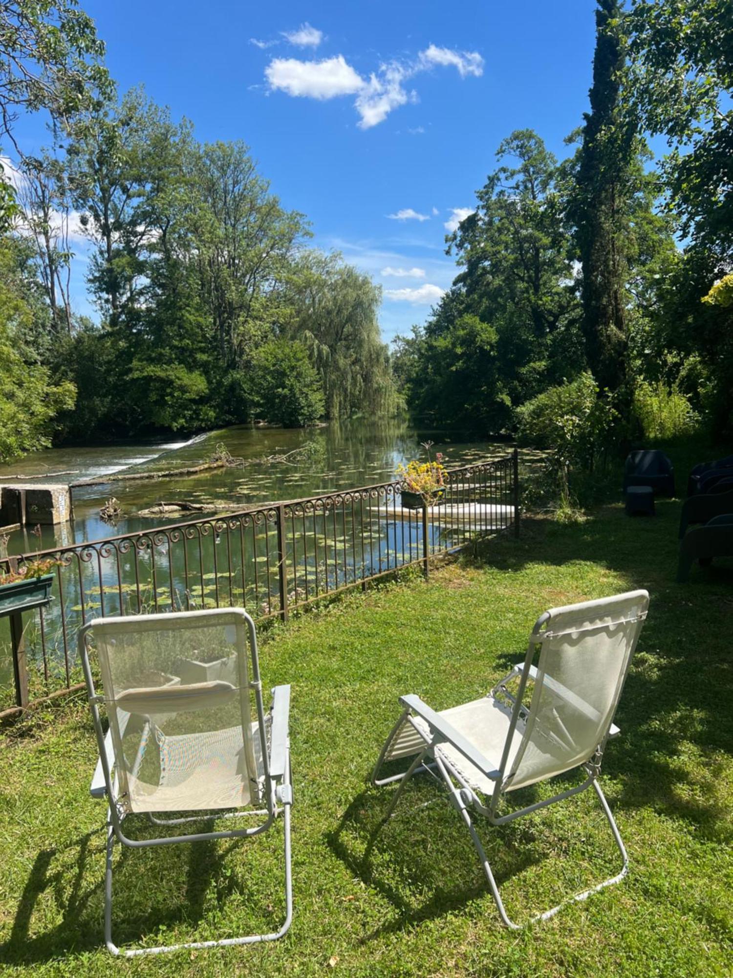 Vila Magnifique Moulin Proche Chablis, Jacuzzi Et Riviere Annay-sur-Serein Exteriér fotografie